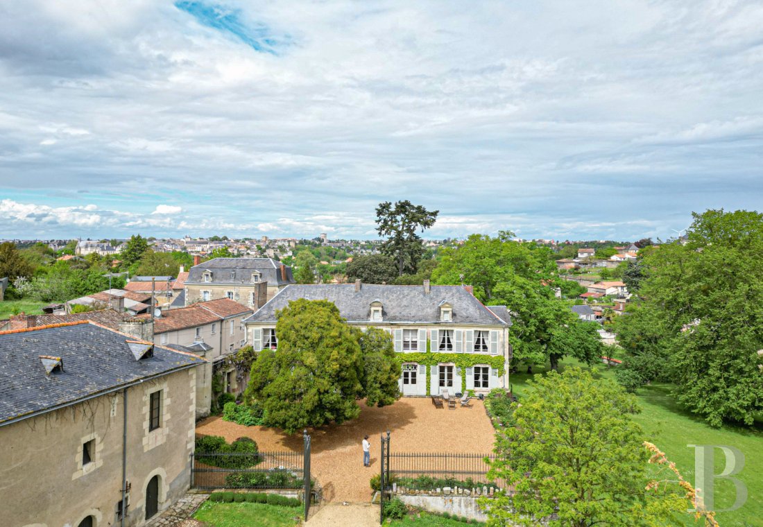 A 19th-century family home set in parkland in Saint-Jean-de-Thouars, Deux-Sèvres - photo  n°32